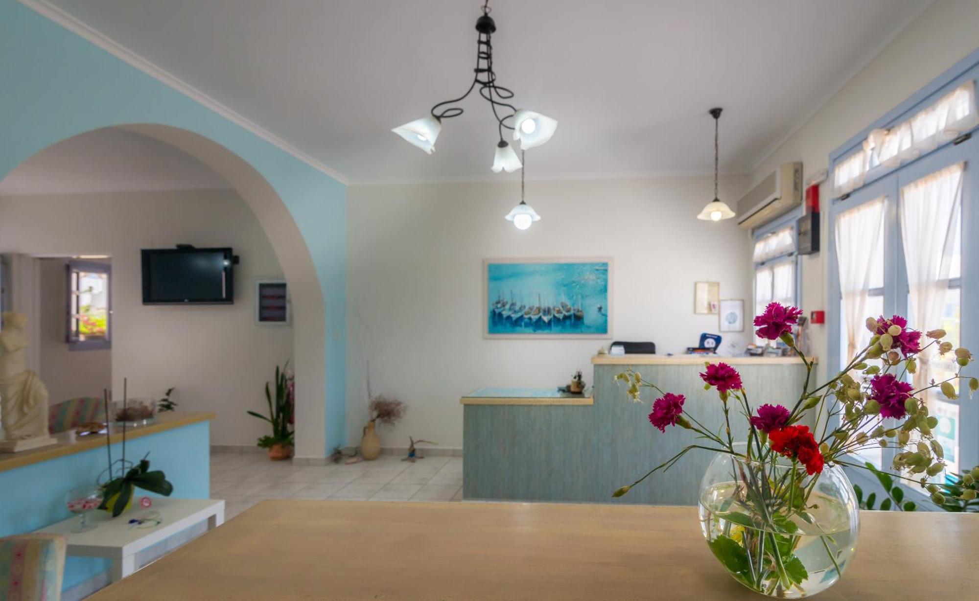 Aeolis Hotel Adamantas  Bagian luar foto