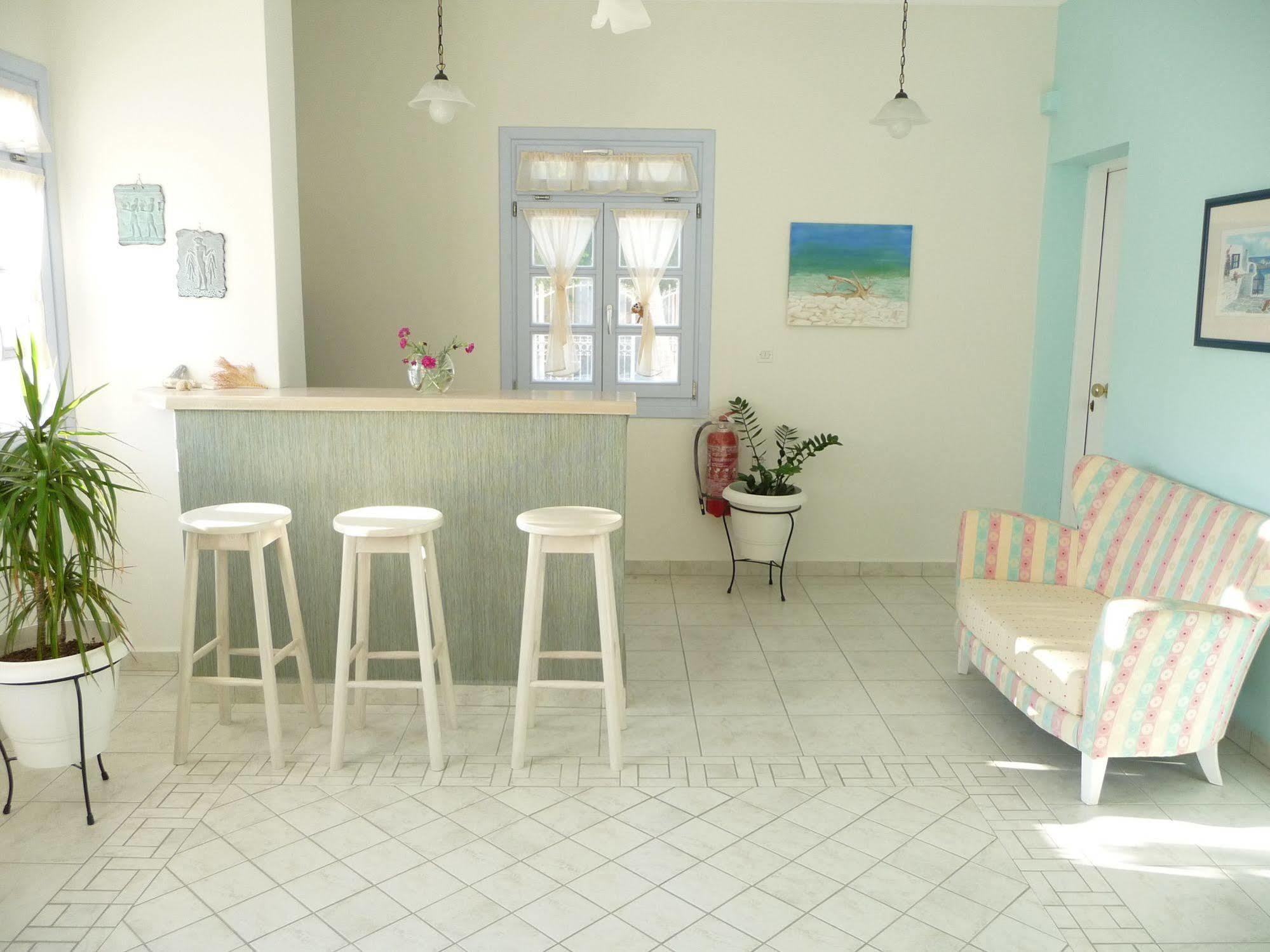 Aeolis Hotel Adamantas  Bagian luar foto